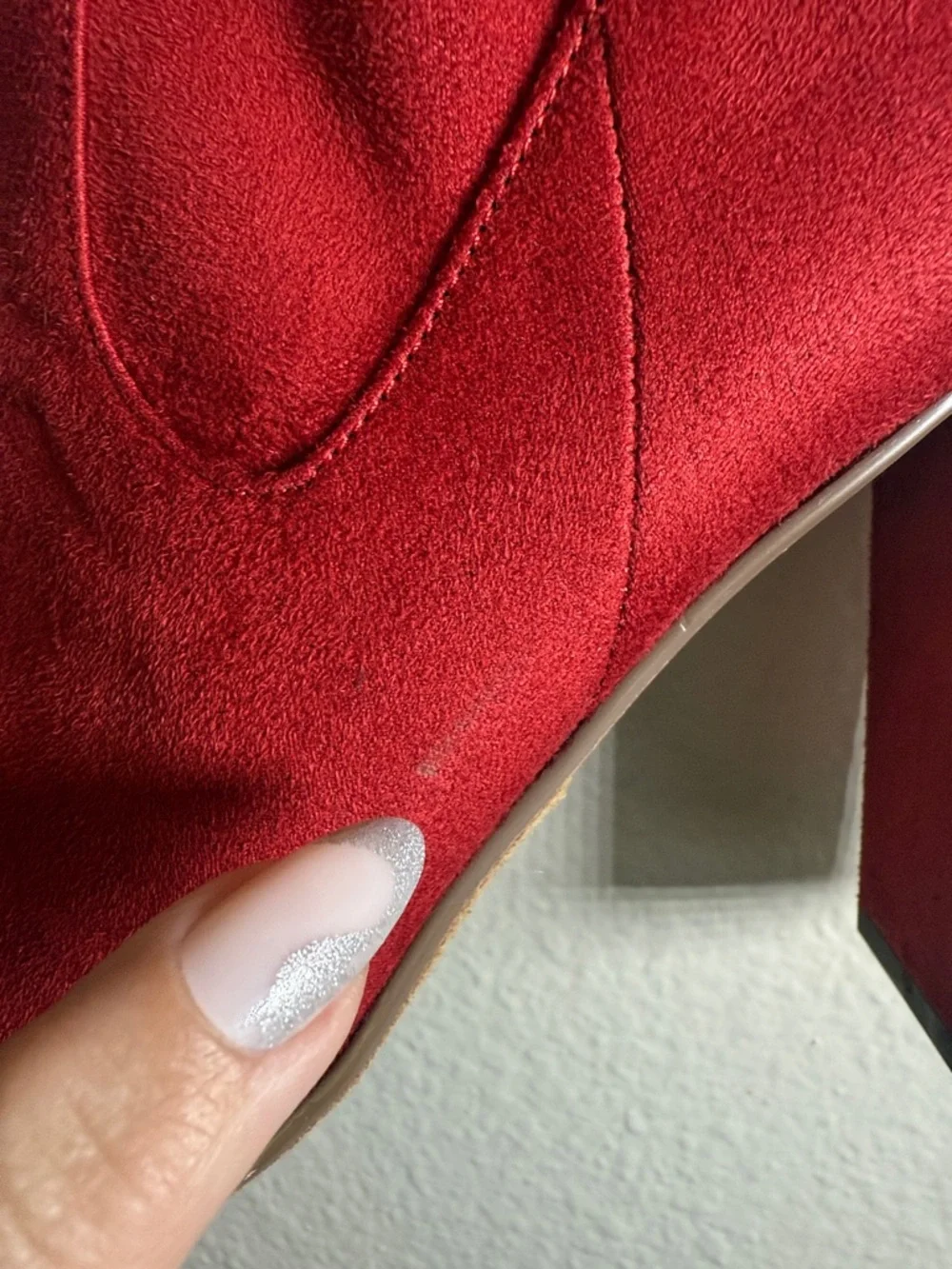 Red Faux Suede Knee High Boots SZ 9 Heart In D Block Heel Night Out Go Go Winter